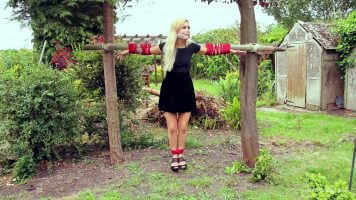 Altsiren Bound and Gagged Outside