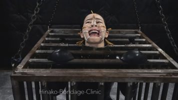 Stupid Fucking Latex Bitch Gets Locked in a Cage and Has Her Dumb Face Stretched Out by Facehugger