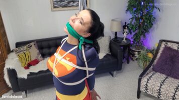 JJ Plush – The Not So Super Superheroine (Borntobebound)