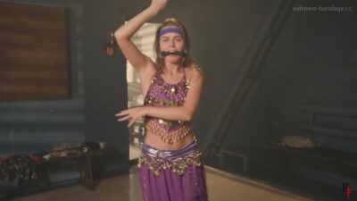 Leya – Hot Gag Dance 10